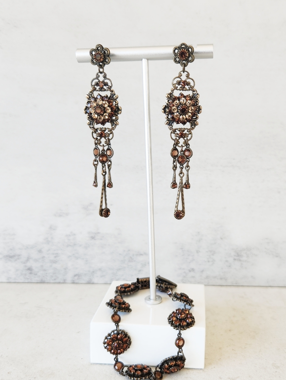 Kenny Ma 2 Piece Jewelry Set Bracelet Earrings Golden Brown Floral Crystals